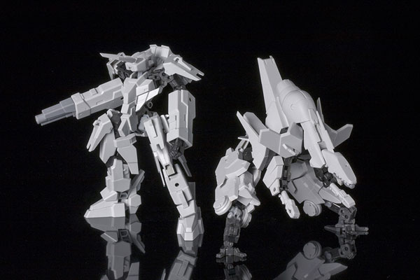 Kotobukiya Frame Arms 1/100 Kobold + Strauss Armor Set (Ver.F.M.E.) Plastic Model