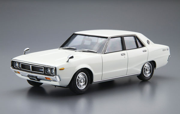 Aoshima The Model Car No.47 1/24 Nissan GC110 Skyline 2000GT '72 Plastic Model