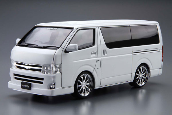 Aoshima The Tuned Car No.3 1/24 boxystyle TRH200V Hiace Super GL '10 (Toyota) Plastic Model