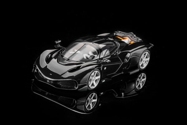 MOTORHELIX 1/64 Nilu BLACK WATER-PARK BLACK