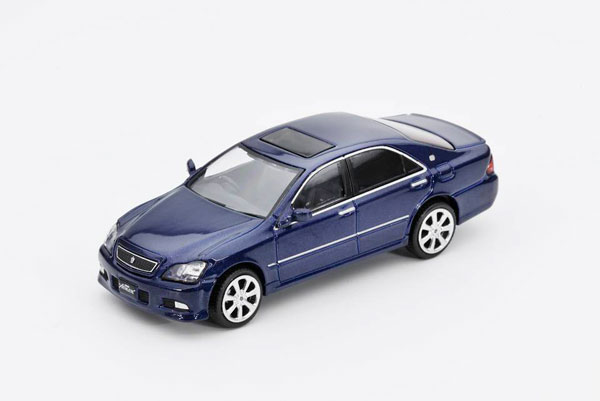 DIECASTTEAM 1/64 Toyota Crown Athlete (S180) 2005 (RHD) Blue