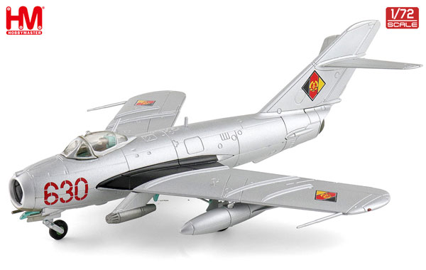 Hobby Master 1/72 MIG-17F Fresco C 630, JBG-37, DDR, Dreitz 1969 w/UB-16-57 hình ảnh 1