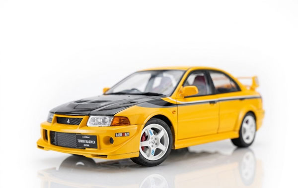 MOTORHELIX 1/18 Mitsubishi Lancer Evolution VI GSR T.M.E Jaune Personnalisé avec Capot CF image 1