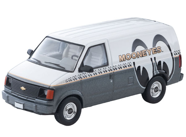 Tomytec Tomica Limited Vintage LV-N344c Chevrolet Astro Van (MOONEYES) White/Gray