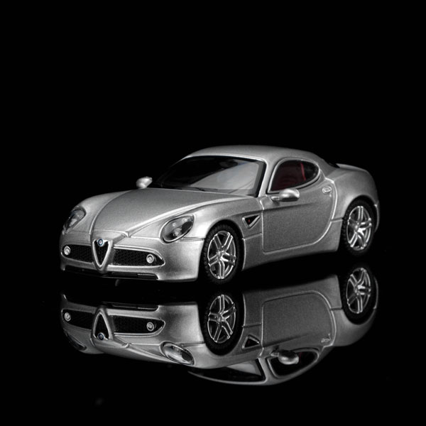 MOTORHELIX 1/64 Alfa Romeo 8C Competizione 2008 Grigio Nuvolari