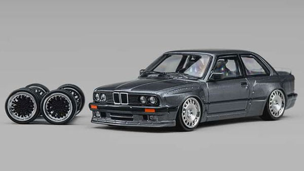 CM MODEL 1/64 Pandem M3 (E30) Metallic Gunmetal Grey