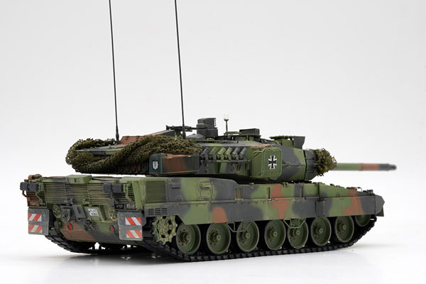 Boarder Model 1/35 Leopard 2 A7V Main Battle Tank Pre-painted Kit รูปภาพ 1