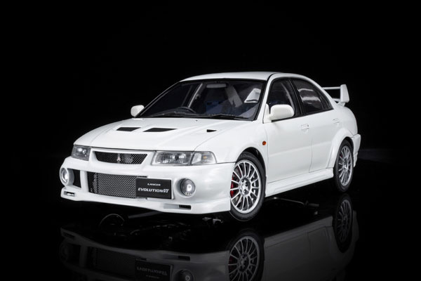 MOTORHELIX 1/18 Mitsubishi Lancer Evolution VI GSR Scotia White