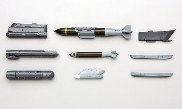 Hasegawa 1/72 Aircraft Weapon IX Plastic Model