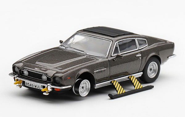 MINI GT 1/64 Aston Martin V8 Vantage "The Living Daylights" Special Equipment Deployment Version Spanish Edition Package