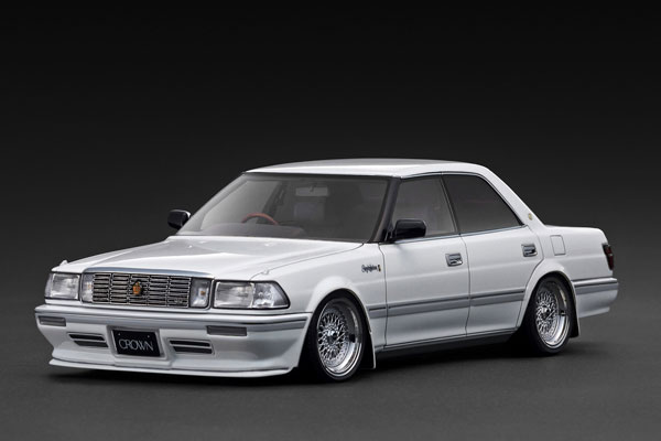 Ignition Model 1/18 TOYOTA CROWN Royal Saloon G (130) White