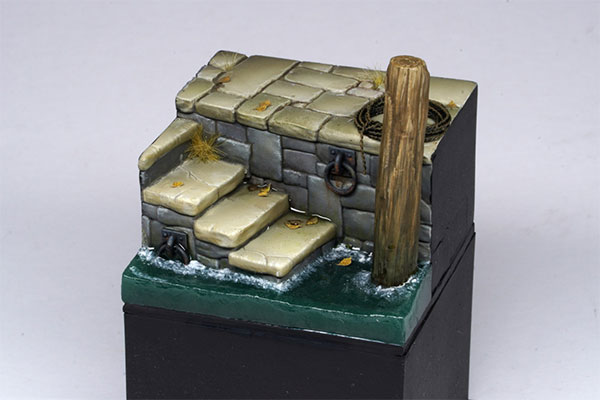 VG DioModels 1/24 (75mm) Regular Figure Base Stair Dock
