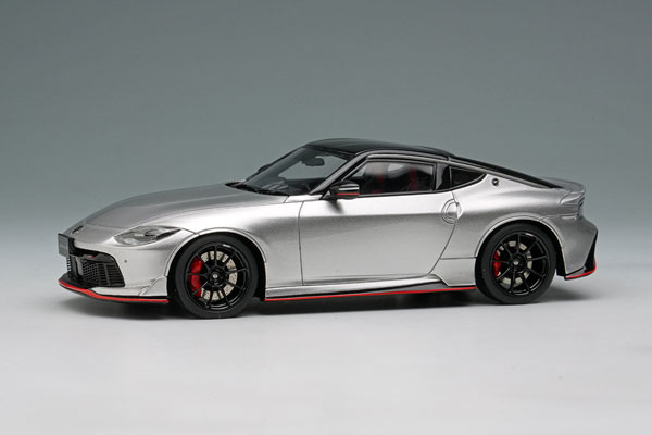 Make Up 1/43 Nissan Fairlady Z Nismo 2027 Brilliant Silver/Super Black