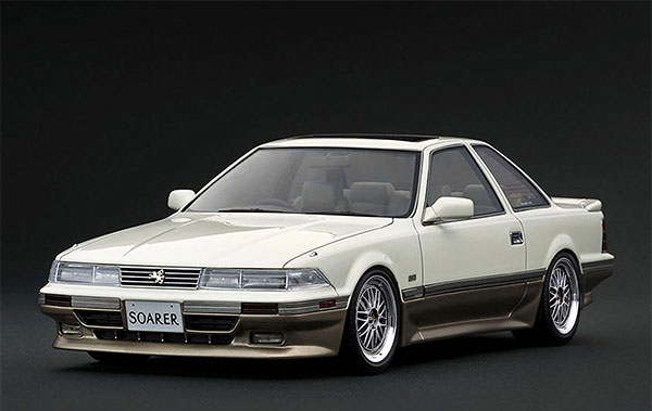 Ignition Model 1/18 Toyota SOARER (Z20) 3.0GT-LIMITED Pearl White/Gold