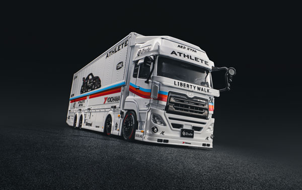 MOTORHELIX 1/64 LB Trucks UD QUON Cargo ATHLETE White Bild 1