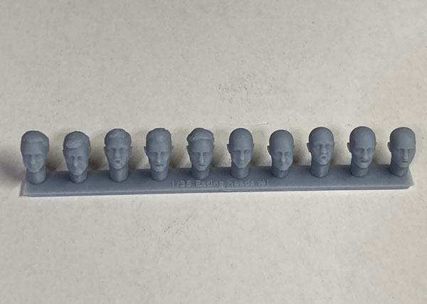 CHINO MODEL 1/35 Eating Heads Set Bild 1