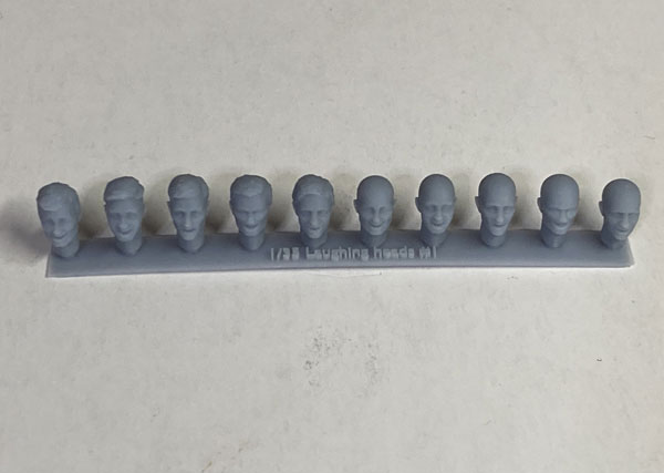 CHINO MODEL 1/35 Laughing Heads Set Bild 1