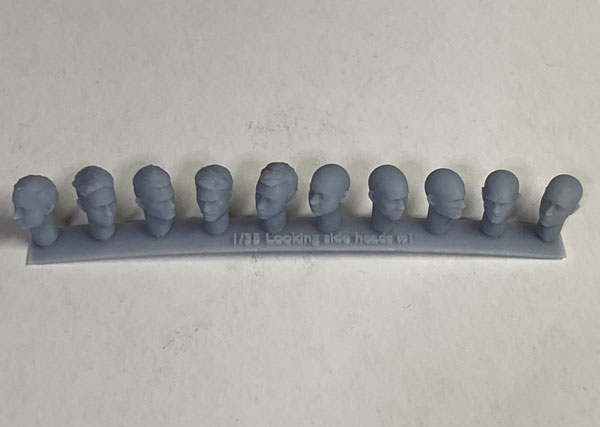 CHINO MODEL 1/35 Looking Side Heads Set 이미지 1