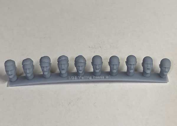 CHINO MODEL 1/35 Yelling Heads Set