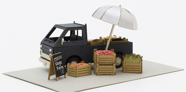 Sankei Miniatuart Petite 1/64 Vegetables and Truck